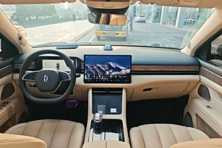 鸿蒙智行 问界M7 2022款 1.5T 四驱豪华版中控内饰7002