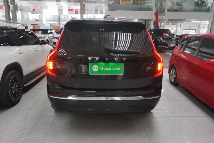 沃尔沃XC90 2023款 B6 智逸豪华版 7座车身外观6004