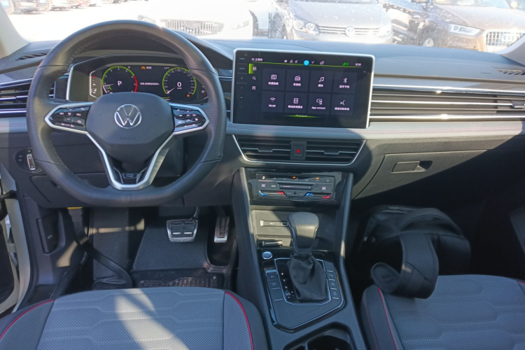 大众 途观L 2023款 330TSI 自动两驱R-Line旗舰版中控内饰12