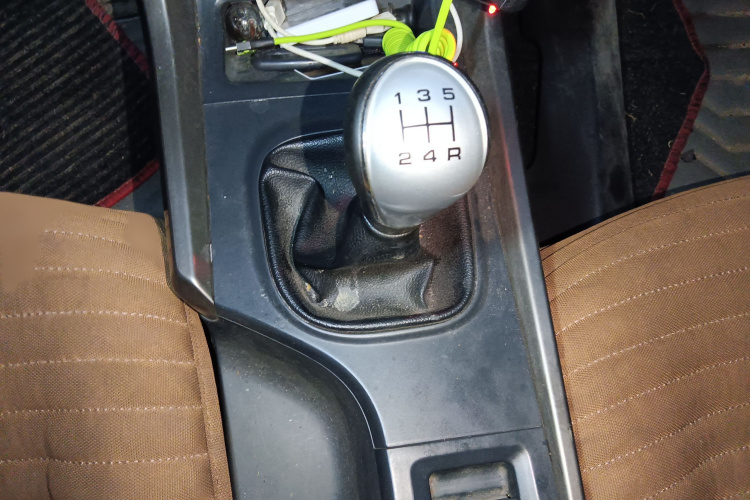 海马S5 2015款 1.6L 手动舒适型局部细节18