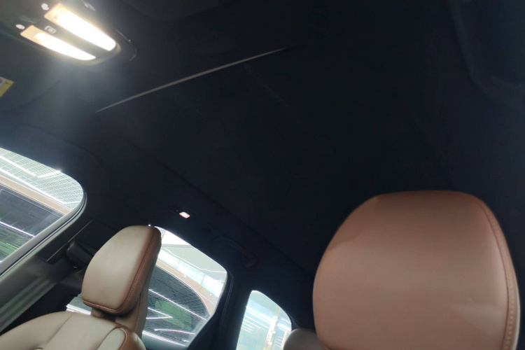 沃尔沃XC60新能源 2025款 插电式混动 长续航四驱智雅豪华版中控内饰7005