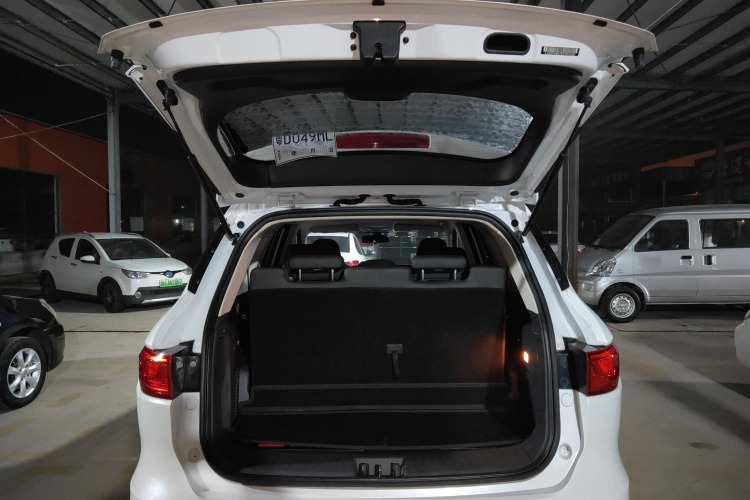 中国重汽VGV VGV U70 2020款 1.5T 自动智享豪华版 7座局部细节23