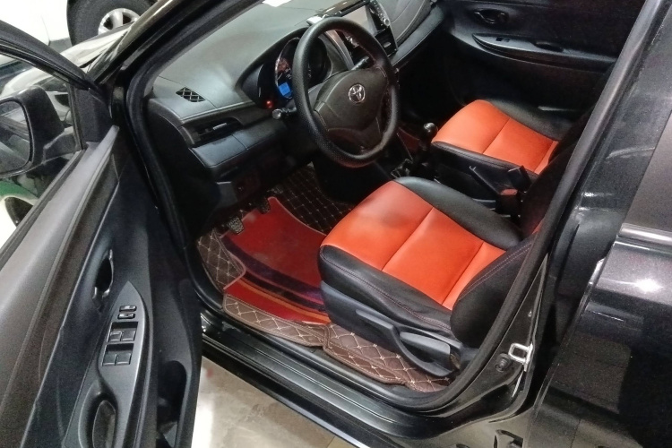 丰田 威驰 2014款 1.3L 手动超值版中控内饰7002