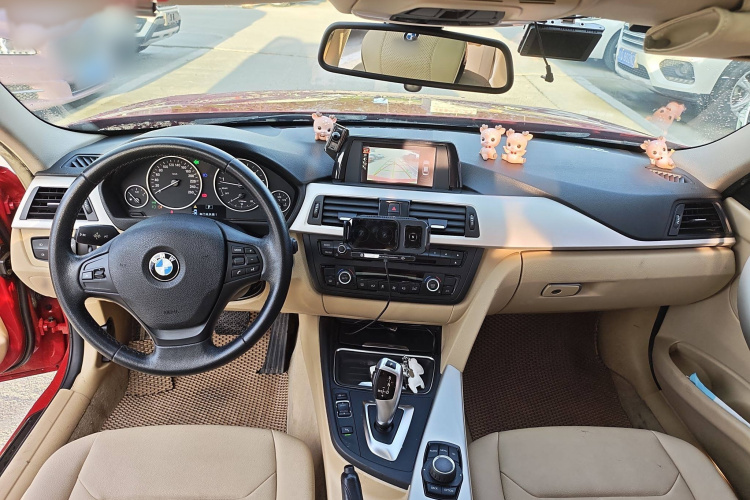 宝马3系 2015款 320Li 超悦版时尚型中控内饰7004