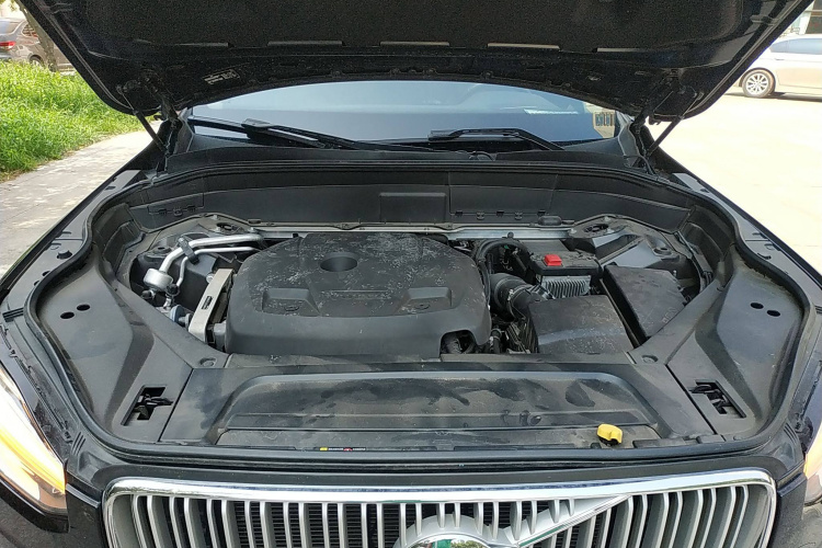 沃尔沃XC90 2019款 T5 智逸版 7座 国VI机舱底盘24