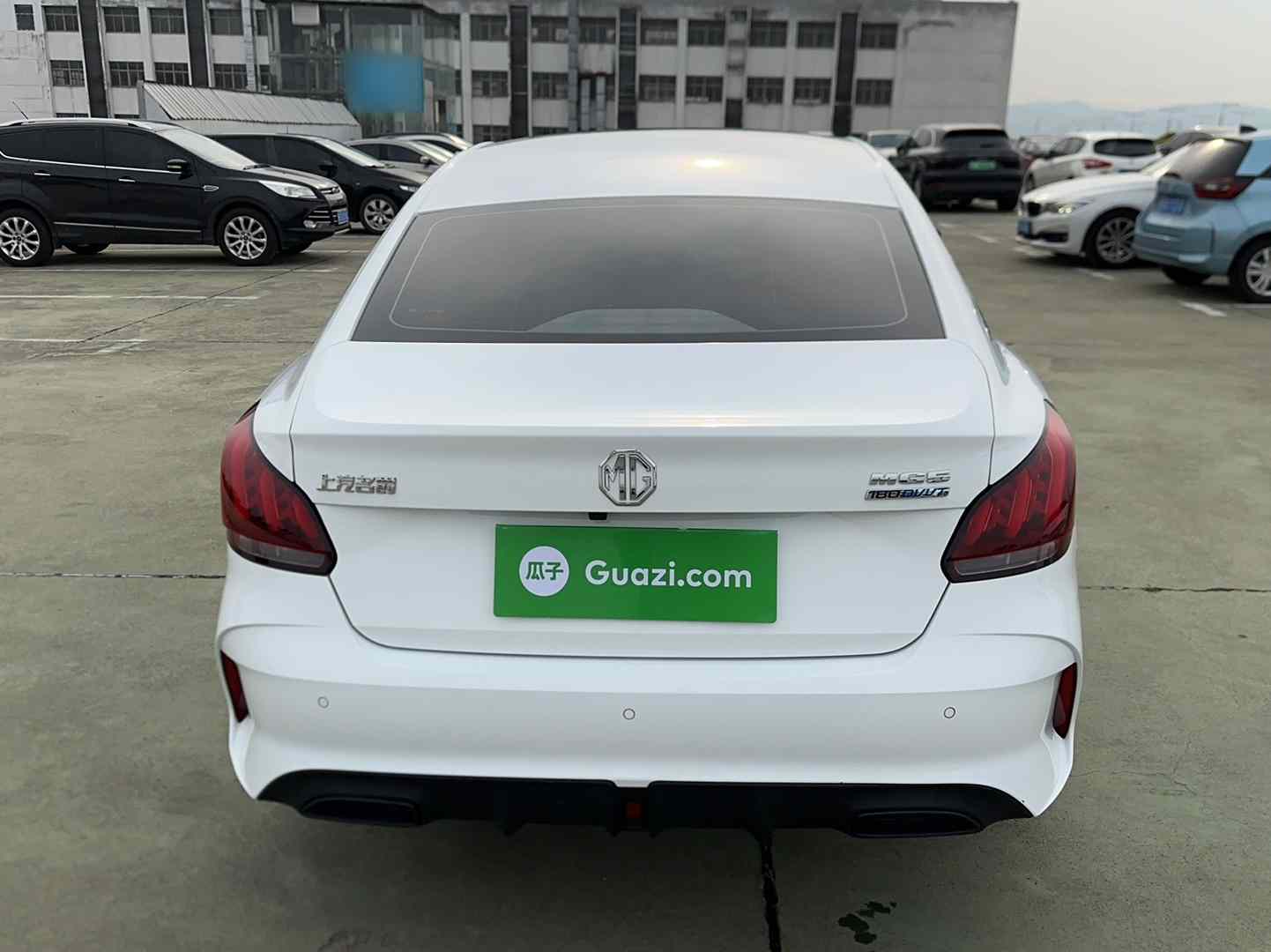名爵 MG5 2022款 180DVVT CVT青春风尚版(3)