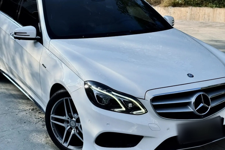 奔驰E级 2015款 E 320 L 运动型车身外观6002