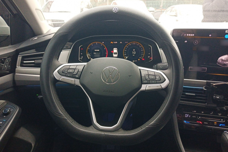 大众 宝来 2023款 300TSI DSG尊行版中控内饰13