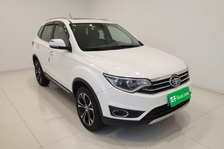 一汽 森雅R7 2017款 1.6L 自动智能型车身外观3