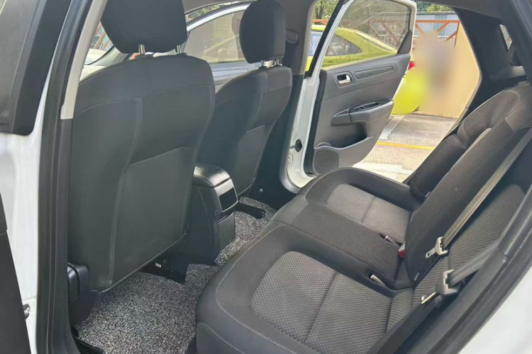 雪铁龙 C4世嘉 2018款 1.6L 自动豪华型中控内饰7003