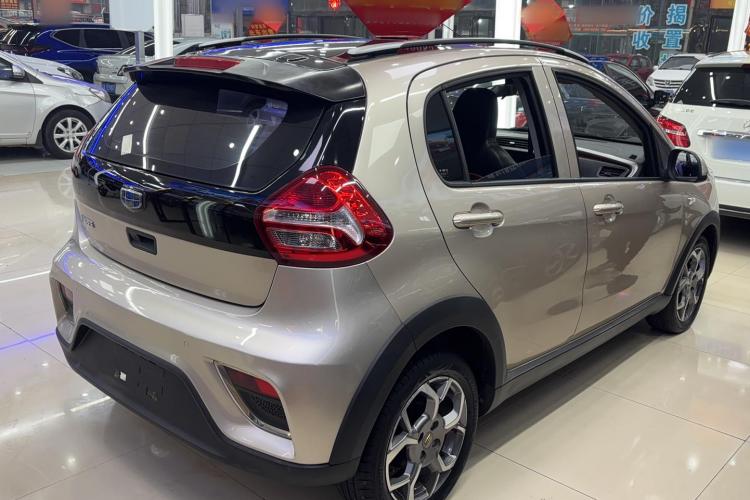 吉利汽车 远景X1 2017款 1.3L 手动疯活版车身外观6001