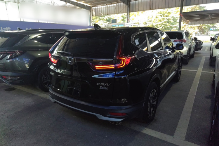 本田CR-V 2021款 240TURBO CVT两驱舒适版车身外观7