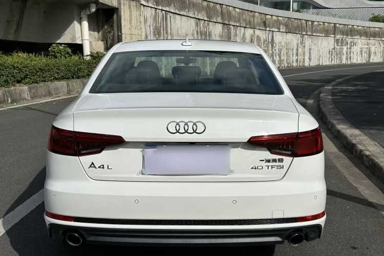 奥迪A4L 2017款 Plus 40 TFSI 运动型车身外观6004