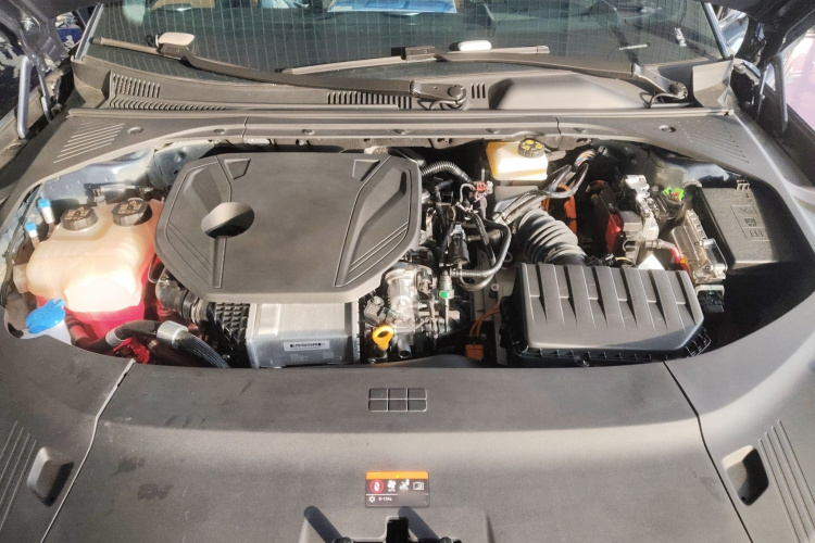 吉利银河 银河星耀8 2025款 130km EM-P 星舰版机舱底盘24