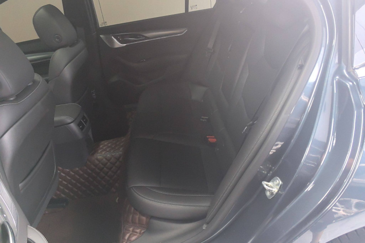 凯迪拉克CT5 2020款 改款 28T 豪华型中控内饰21