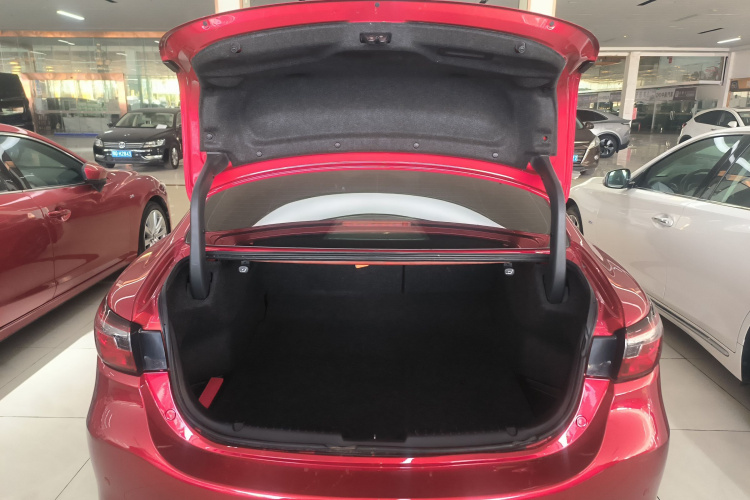 马自达 阿特兹 2020款 2.0L 蓝天时尚版局部细节23