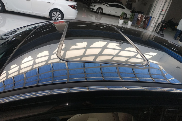 奔腾B70 2014款 2.0L 自动豪华型局部细节57