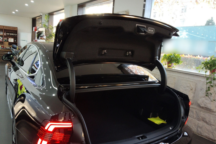 沃尔沃S90新能源 2024款 插电式混动 四驱长续航智雅豪华版局部细节23