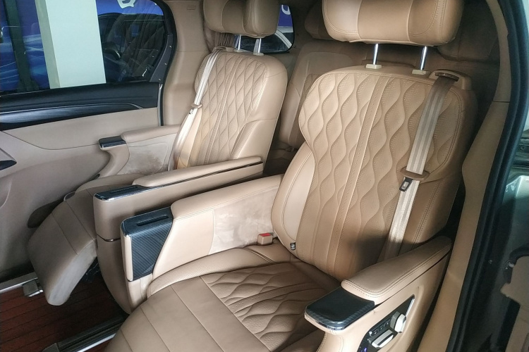 别克GL8 2021款 ES陆尊 653T 尊享型中控内饰7004