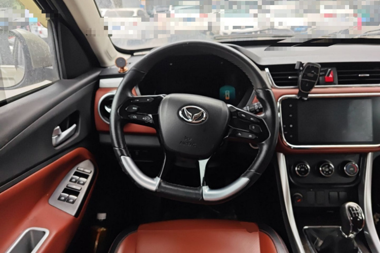 北汽幻速S3 2016款 S3L 1.5L 手动尊贵型中控内饰13