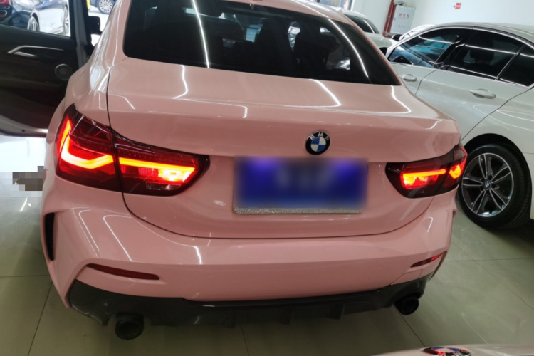 宝马1系 2022款 125i M运动曜夜版车身外观6