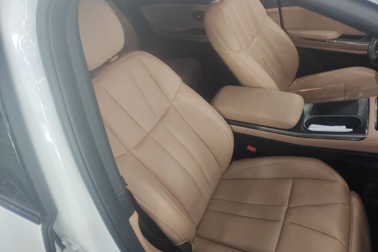 蔚来ES8 2020款 450KM 七座版局部细节41