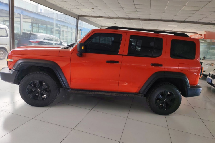 坦克300 2021款 越野版 2.0T 征服者车身外观4