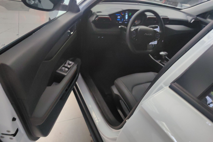 东风风神 奕炫 2024款 1.5L 自动劲速版中控内饰20