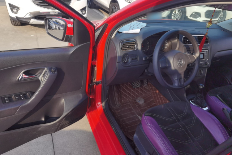 大众 Polo 2013款 1.6L 自动舒适版中控内饰20