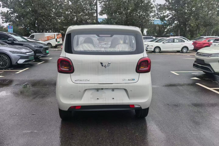 五菱汽车 宏光MINIEV 2025款 四门版 进阶款车身外观6004