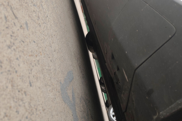 奔驰EQC 2020款 EQC 350 4MATIC局部细节9001