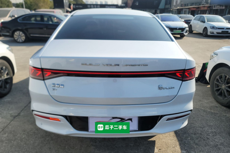 比亚迪 秦PLUS 2023款 EV 510KM 出行版车身外观6