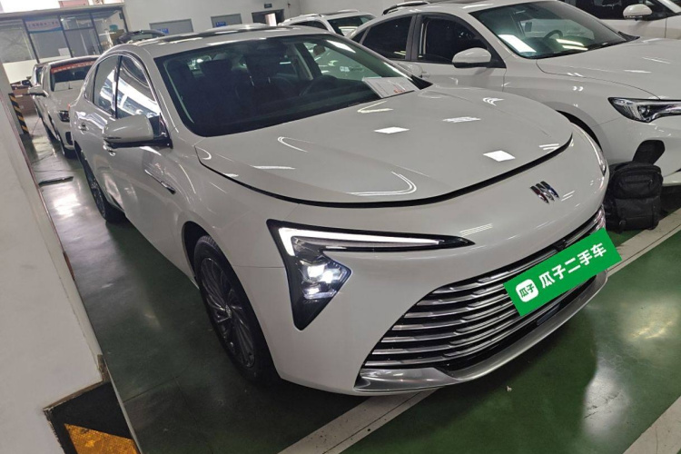 别克 君越 2025款 28T 白金版车身外观6002