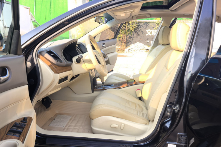 日产 天籁 2011款 2.5L XL领先版局部细节19