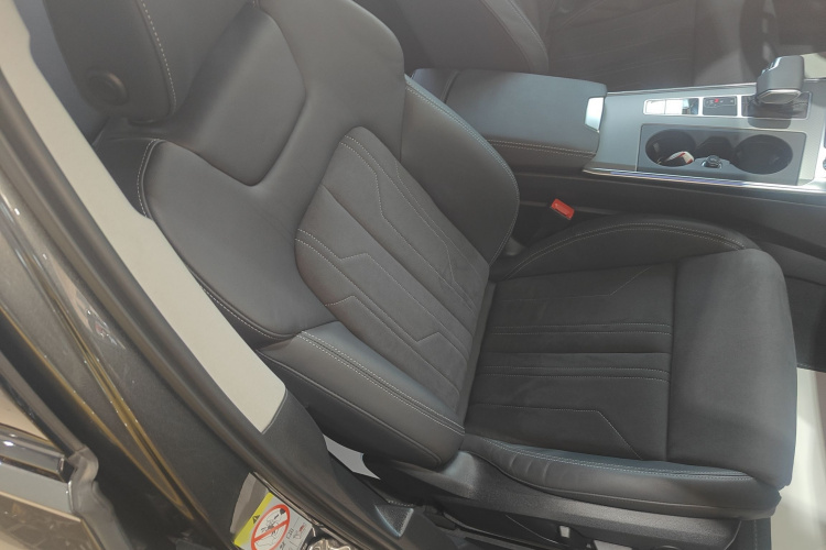 奥迪A6(进口) 2024款 Avant 先锋派 45 TFSI 臻选动感型局部细节41