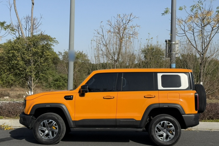 北京越野 北京BJ40 2024款 2.0T 全新城市猎人版 侠客型车身外观6013