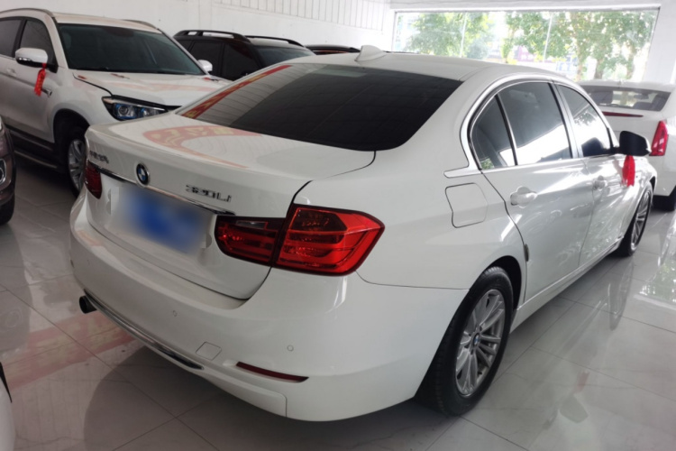 宝马3系 2014款 320Li 时尚型车身外观7