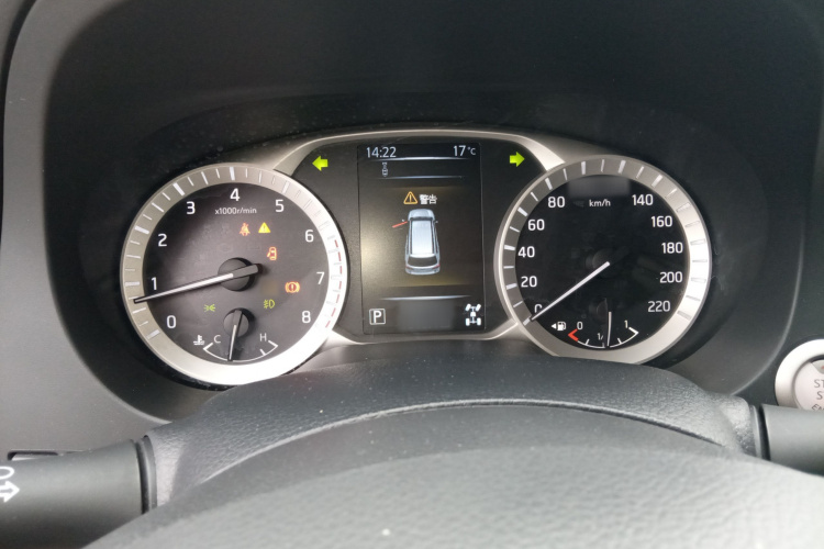 日产 途达 2020款 2.5L XV 4WD 自动四驱旗舰版局部细节14