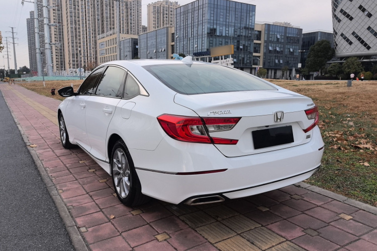 本田 雅阁 2018款 260TURBO 精英版 国V车身外观6006