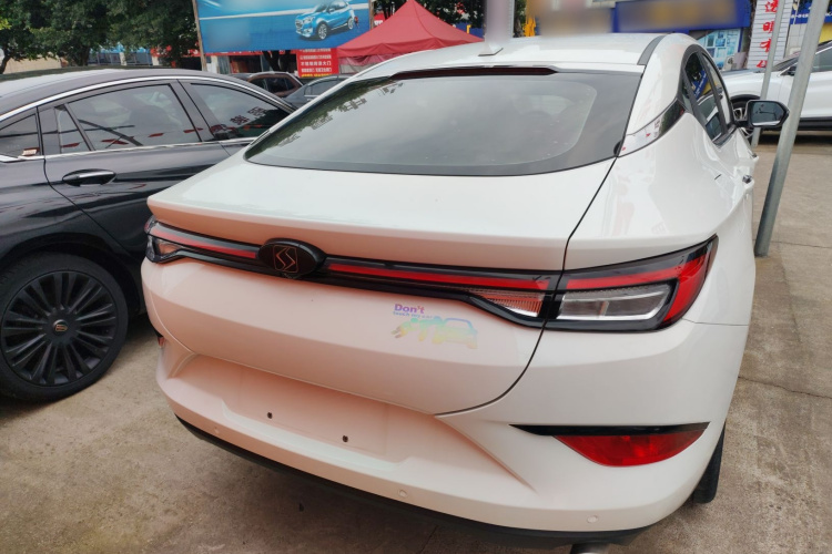 思皓A5 2021款 1.5T CVT尊贵智联型车身外观6004