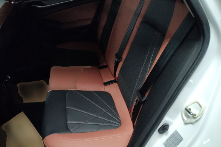 长安 逸动 2023款 畅享版 PLUS 蓝鲸NE 1.4T GDI DCT尊贵版中控内饰21