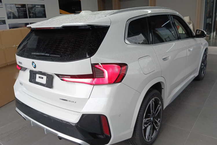 宝马X1 2024款 sDrive25Li M运动套装车身外观7