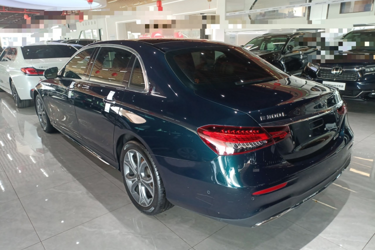 奔驰E级 2021款 改款 E 300 L 运动豪华型车身外观6003