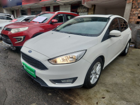 福特 福克斯 2017款 两厢 1.6L 自动风尚型智行版