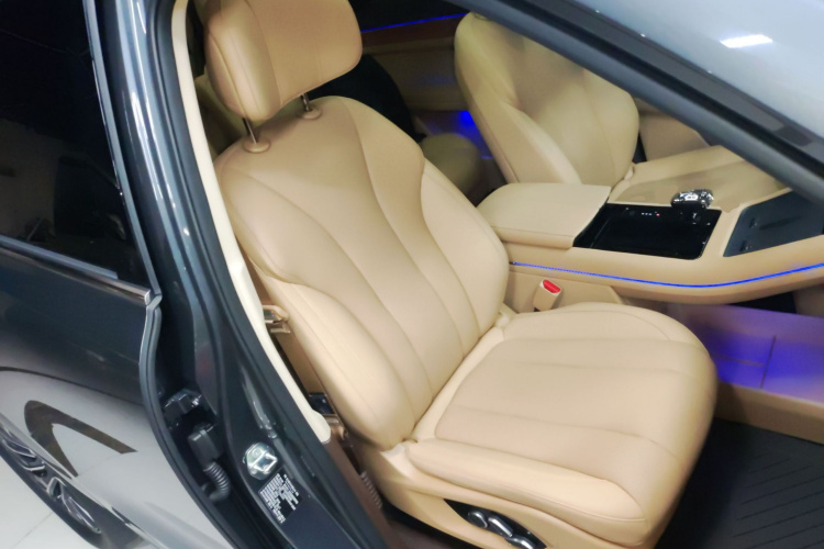 鸿蒙智行 问界M7 2024款 1.5T 后驱Plus版 6座局部细节41