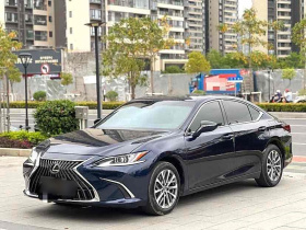 雷克萨斯ES 2022款 200 卓越版