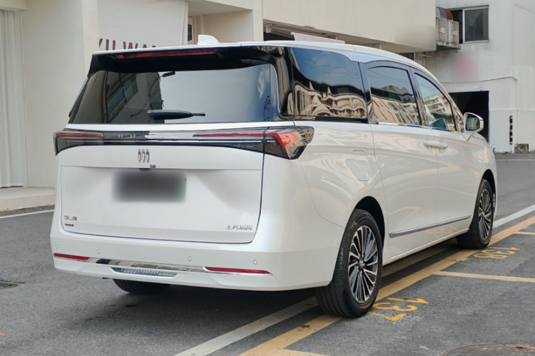 别克GL8新能源 2025款 陆尚 先享版 7座车身外观6002