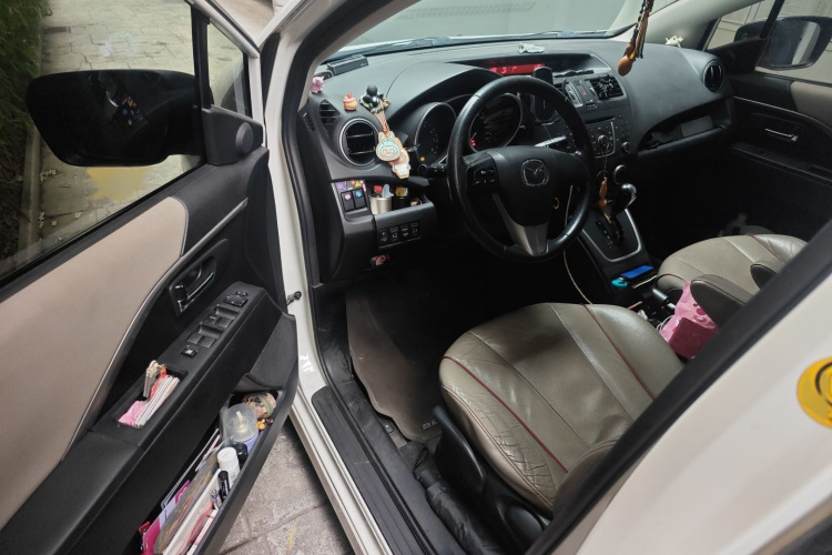 马自达5 2011款 2.0L 自动豪华型中控内饰7003