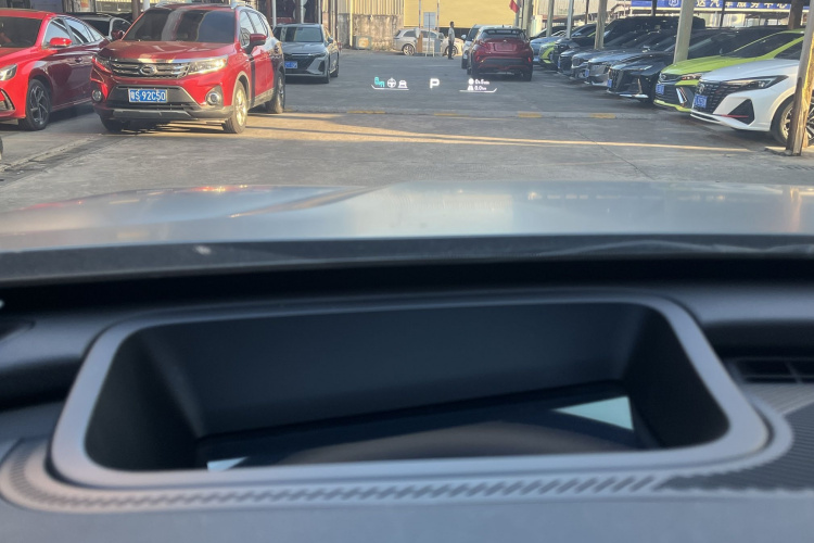 星途瑶光 2023款 400T 四驱奢享版中控内饰7012