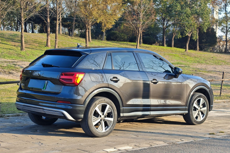 奥迪Q2L e-tron 2019款 Q2L e-tron 纯电智享型车身外观6009